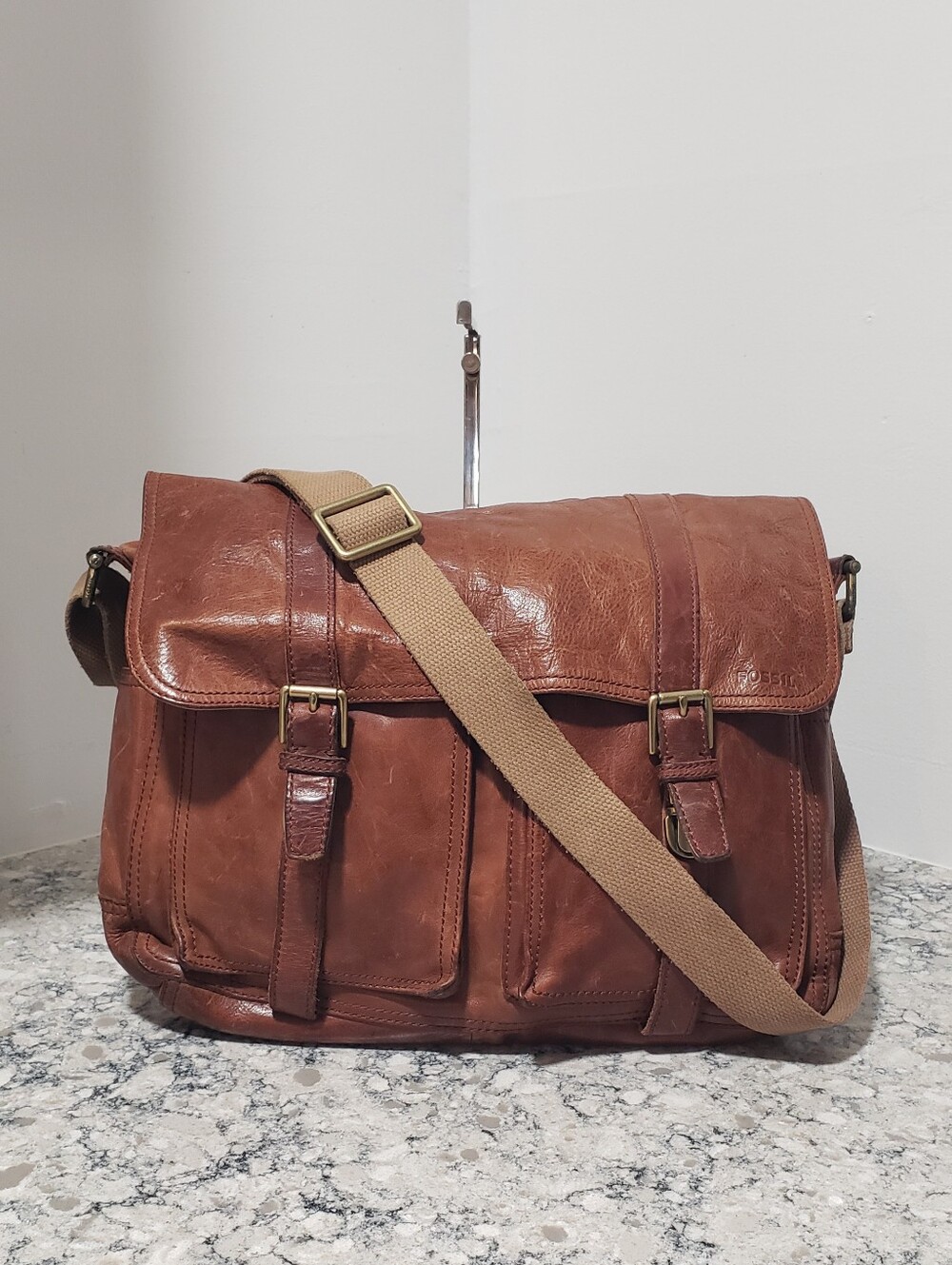 Fossil Vintage 'Estate' Brown Leather Messenger Shoulder Bag
